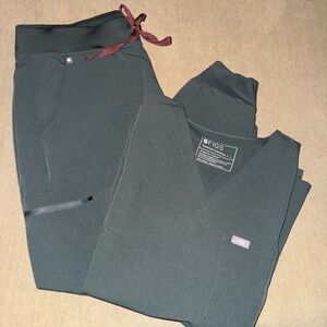 Figs Hunter Green Scrub Set with Maroon Tie